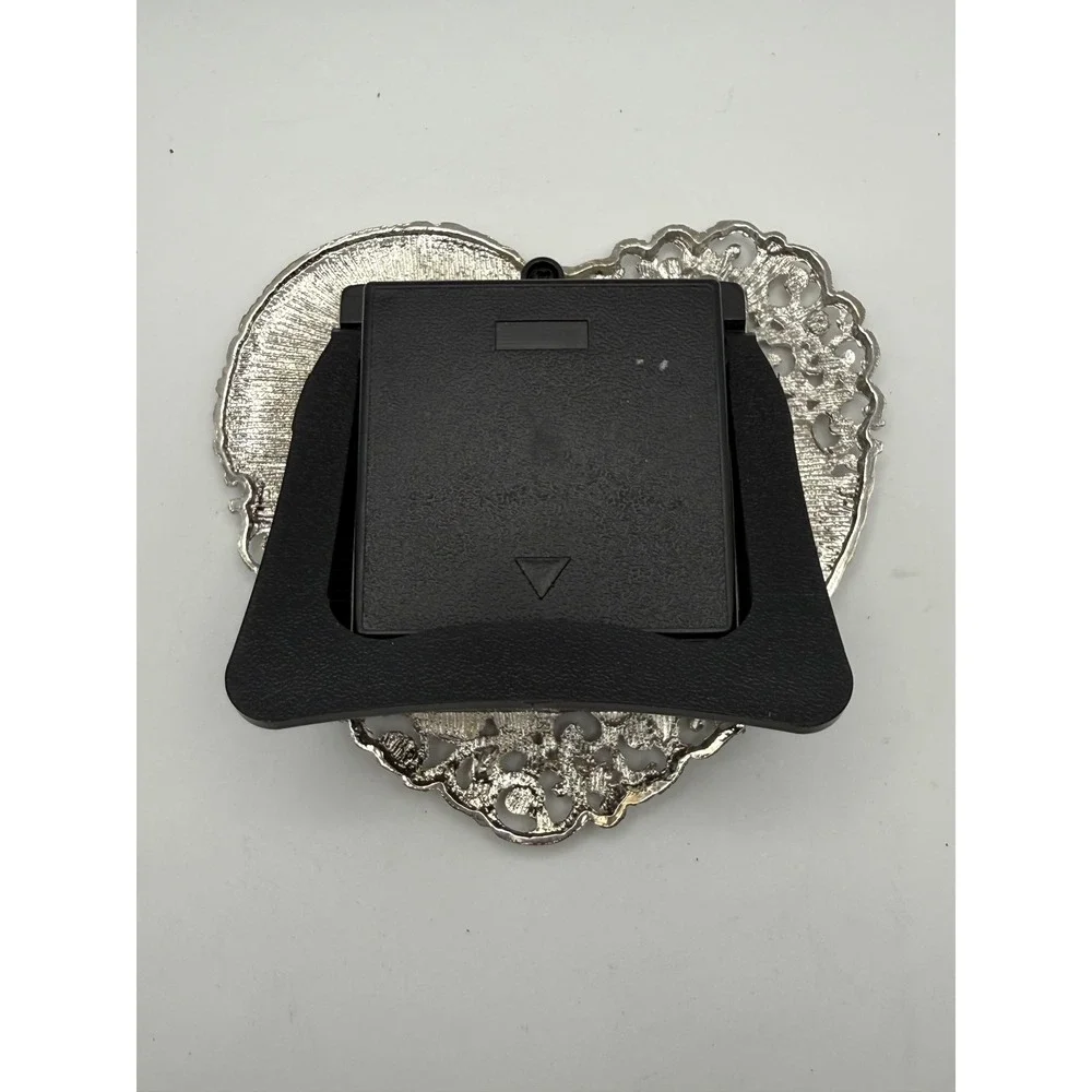 Vintage Style Heart Shaped Desk Clock Silver Filigree Rhinestone Cream‎ Enamel